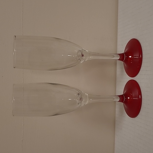Libbey Other - Pair of Libbey Red Bottom Wine Glasses